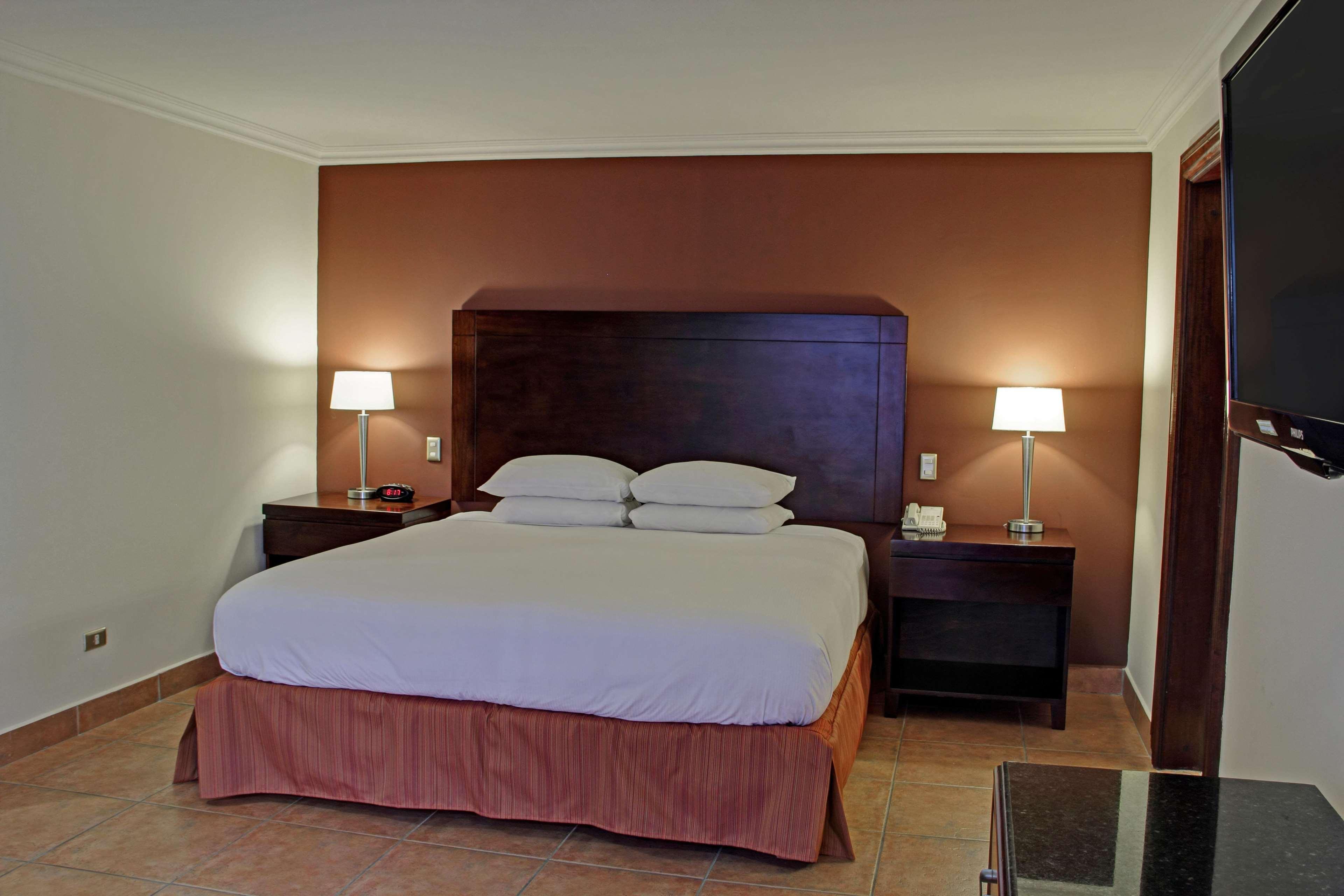 Hilton Cariari Doubletree San Jose - Costa Rica Ξενοδοχείο Εξωτερικό φωτογραφία A bedroom at the hotel